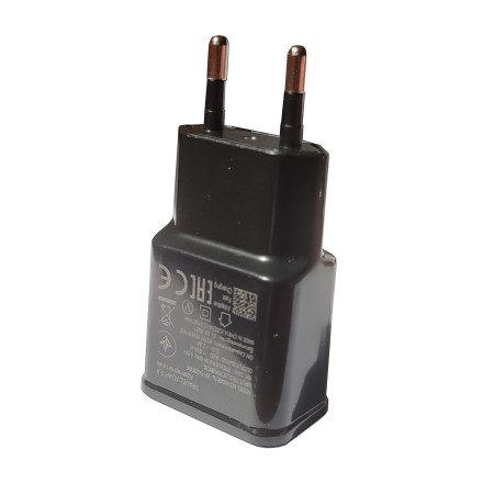 Сетевое зарядное устройство  2А черный модель EP-TA20EWE